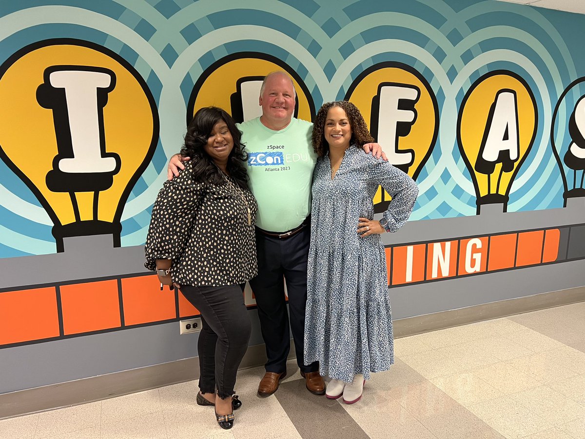 joseph_parlier's tweet image. Kicking off the @zSpace #zConEDU in partnership with @apsupdate today!  Innovative educators learning together.