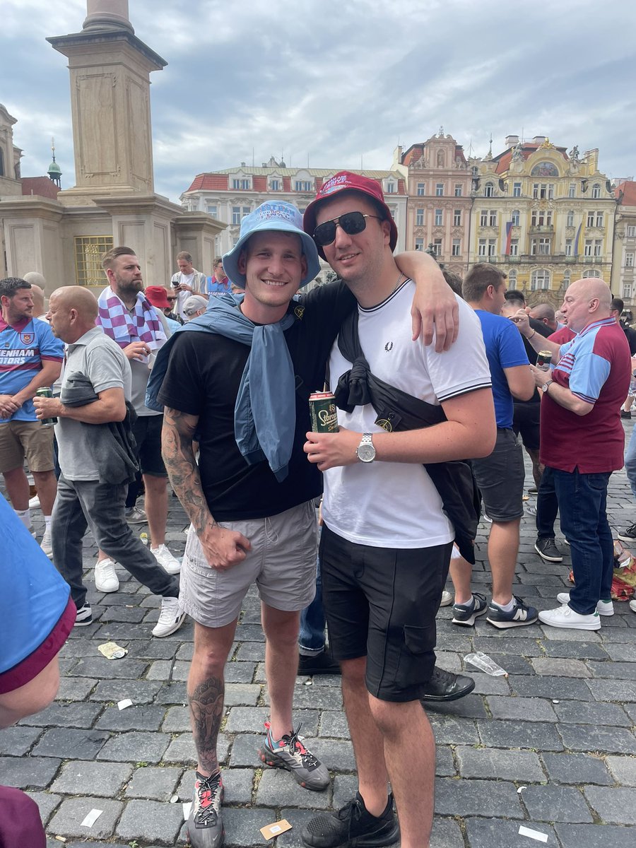 Please West Ham ⚒🇨🇿