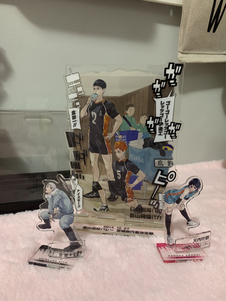Himawari0102's tweet photo. ได้รับสแตนดี้ไฮคิว พร้อมjumpเล่มหนาสุดๆแล้วนะคะ ทางร้านห่อน้องมาดีมากๆเลยค่ะ น้องอยู่ครบสมบูรณ์ ไม่มีแตกหักเลยค่ะ!! ทางร้านส่งเร็วมาก พอแจ้งว่าของมาถึงไม่กี่วันน้องก็มาจอดหน้าบ้านแล้ว ขอบคุณทางร้านมากๆเลยนะคะ🫶🏻💕🌷 #LalahellReview https://t.co/UIxnxuhF42