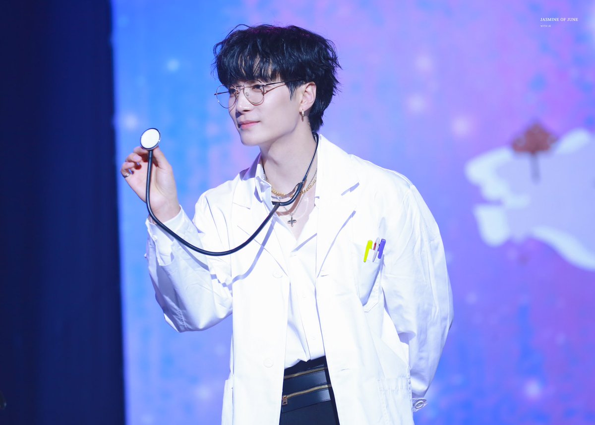6월의 재스민 tweet media