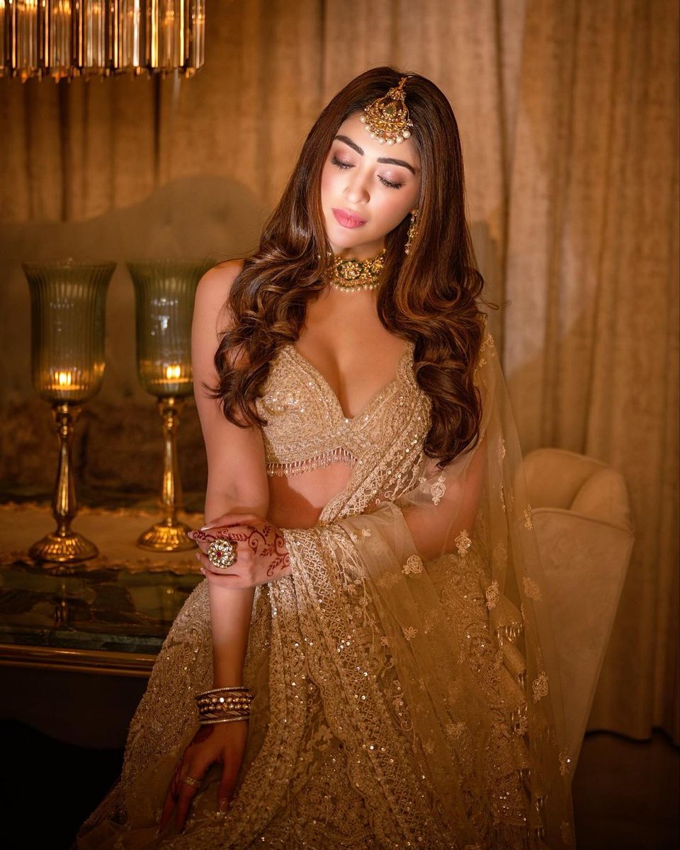 OnlyHeroines's tweet photo. #Raailaxmi 💝 https://t.co/Mzrk0NBO9i