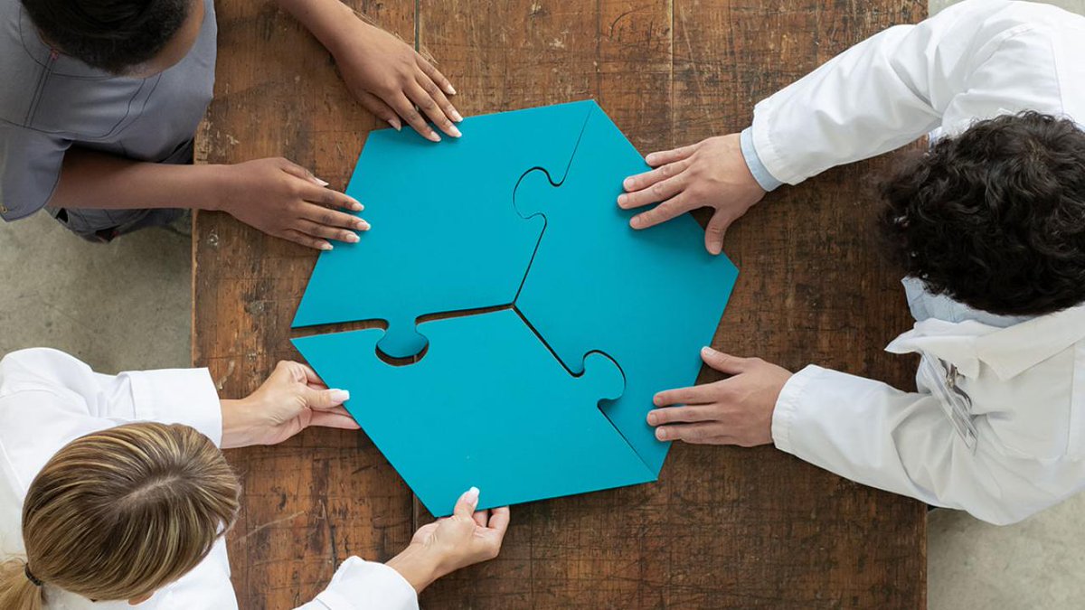 thekneedoc's tweet image. Non-physicians are essential to the physician-led care team, but huge gaps in clinical training have profound implications. Learn 3 keys you need to know about #medicaltraining and #scopeofpractice. medilink.us/5prt