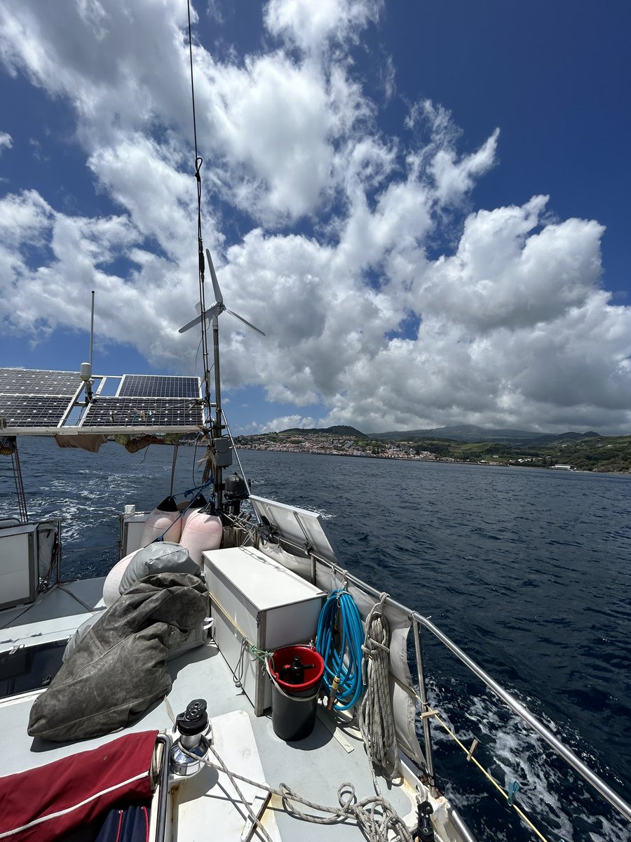 c_bo_h's tweet photo. Day 43 - Aaand we’re off part two! Azores to France…. 1,308nm to go https://t.co/UE2WHh0oFM