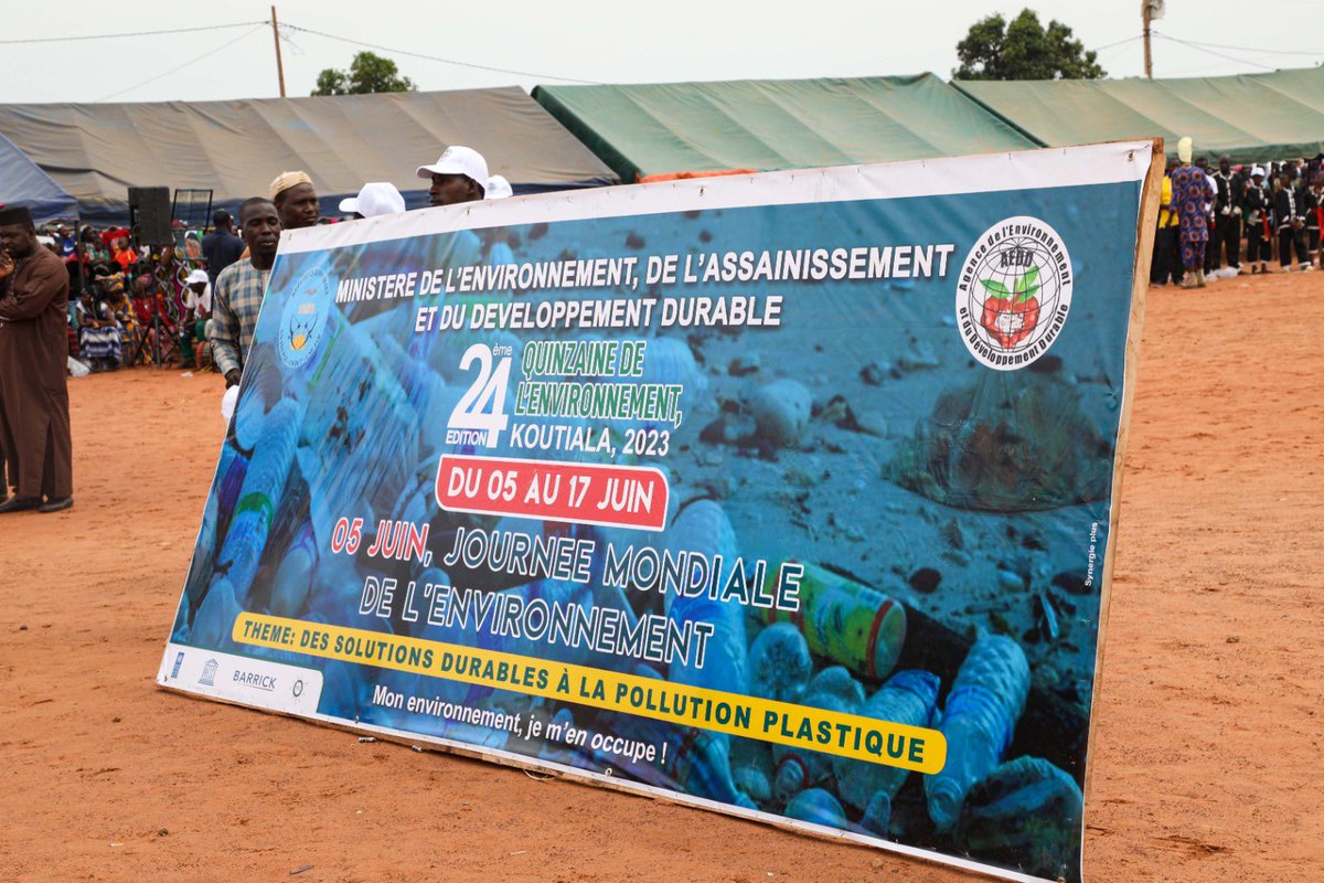 Mfolkecenter's tweet photo. Mali-Folkecenter Nyetaa a pris part au lancement de la 24ème édition de la quinzaine de l'environnement à Koutiala. Cette édition est placée sous les thèmes : " Des solutions Durables à la pollution plastique" et "Femme. Sa Terre. Ses Droits".
#CombattreLaPollutionPlastique
#Innovrec
#BeatPlasticPollution