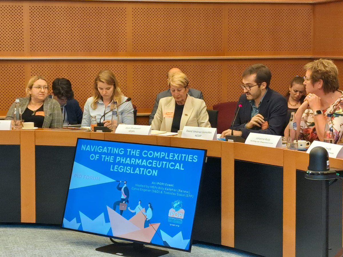 ipopi_info's tweet photo. David, Jose and Kersti from our national patient organisations in Spain, the Netherlands and Estonia, have just shared their experiences and expectations on the #pharmalegislation. 

#PIDForum
@aedip_ASL
@StvAfweer https://t.co/Z3NRX9Wdbw