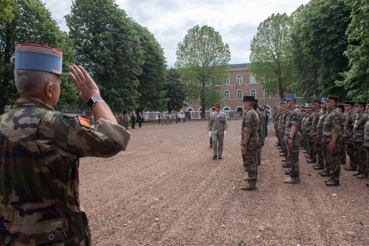 CommandementFOT's tweet image. 📸Retour en images sur la journée des partants 2023. Au programme : footing, cérémonie avec adieu aux armes et remises de décorations puis remise des cadeaux aux futurs partants. 
@armeedeterre @ArmeeszoneNord @armeeszne #ComFT #ArméeEnNord #AvecNosBlessés