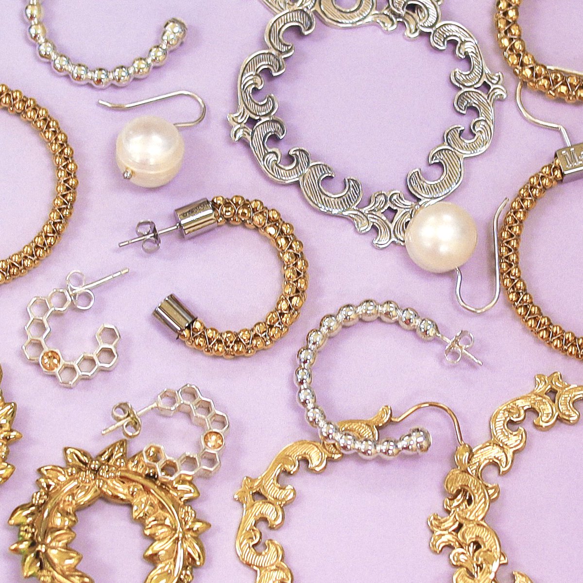 HOOP there it is! 😏 Our bestselling hoops are all on sale now for 25% off - don't miss out! #mignonfaget #everywearastory #junesale

shop 25% OFF ON JUNE SALE now &gt;&gt;&gt; mf.ltd/3WHU4O1