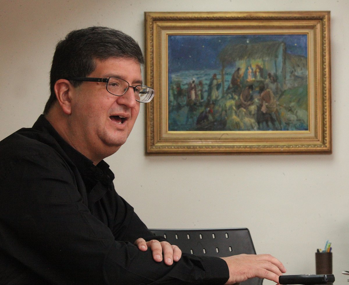 retopaisvzla's tweet photo. "La democracia no funciona si no hay limitación al poder".

El rector de @enLaUCAB, @Arperaza65, nos ofreció una entrevista en la que reflexiona sobre la importancia de fortalecer la ciudadanía y los valores democráticos en la población. 

Léela aquí ⬇️
https://t.co/437RsLdE84 https://t.co/DipyNHNxbk