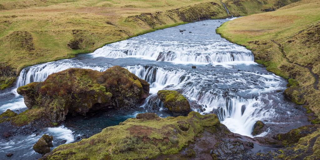 Highlands Waterfall, Iceland [4000x2000][OC] via ift.tt/F2YOcvg 
#photography
#photooftheday
#hiking
#love
#mountains
#photo
#picoftheday
#nature
#fashion
#beautiful
#instaphoto
#photoshoot
#photographer
#portraitphotography
#landscapephotography
#streetphotography
#tr…
