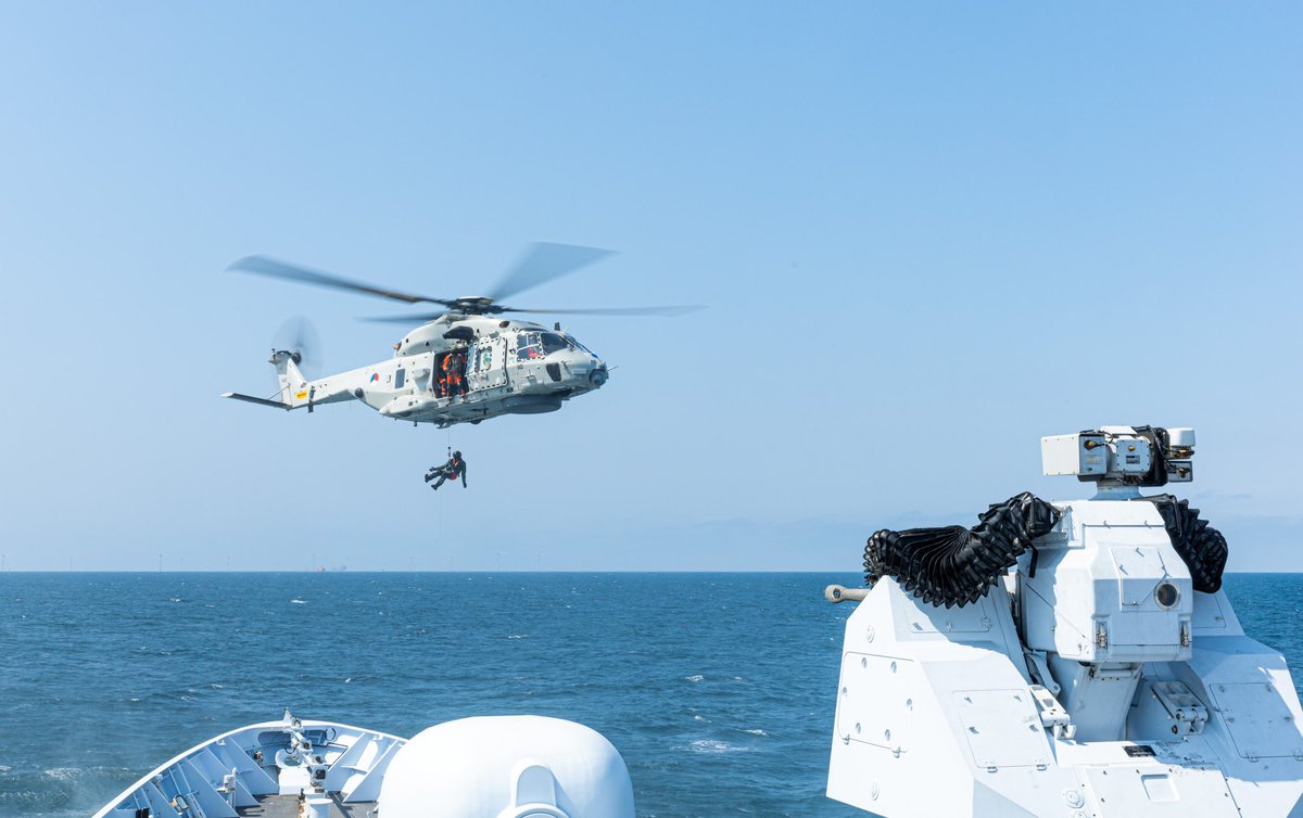 Sergeant P Photographer (@thesergeant_p) on Twitter photo HANG ON THERE, IT’S ALMOST FRIDAY!!!
NH90 conducted yesterday a hoist excercise with HNLMS HOLLAND.
#Wednesday #weekend #nh90 #koninklijkemarine #860squadron <a href="/Defensie/">Ministerie van Defensie</a> <a href="/kon_marine/">Koninklijke Marine</a> #helicopter HANG ON THERE, IT’S ALMOST FRIDAY!!!
NH90 conducted yesterday a hoist excercise with HNLMS HOLLAND.
#Wednesday #weekend #nh90 #koninklijkemarine #860squadron <a href="/Defensie/">Ministerie van Defensie</a> <a href="/kon_marine/">Koninklijke Marine</a> #helicopter