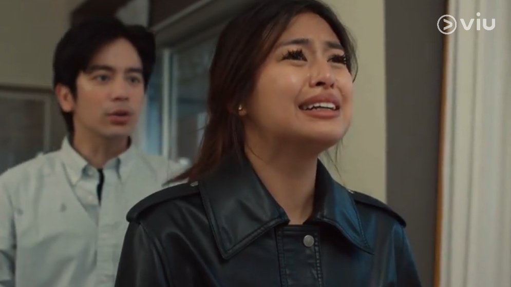 JoshBiOFC's tweet photo. Ang sakit nung line na HINDI KITA MAHAL ni Alex pero nakakakilig yung line ni Renz na AKO DIN PERO KAHIT HINDI KITA MAHAL, HINDI KITA IIWAN! Ang galing niyo dito @gabbi @iamjoshuagarcia

JOSHBIutifulPair RELEX
#UMHParamdamNiRose
GABBI AS ALEXANDRA ZHANG https://t.co/oPDXIe7TPu