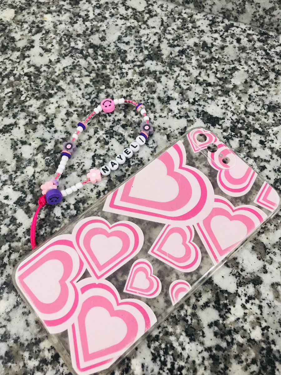 GriseGrace's tweet photo. Hola, hago estos colgantes para su celular o llaves, totalmente personalizados📥Cualquier consulta estoy a la orden!! https://t.co/U008zlBQ2q