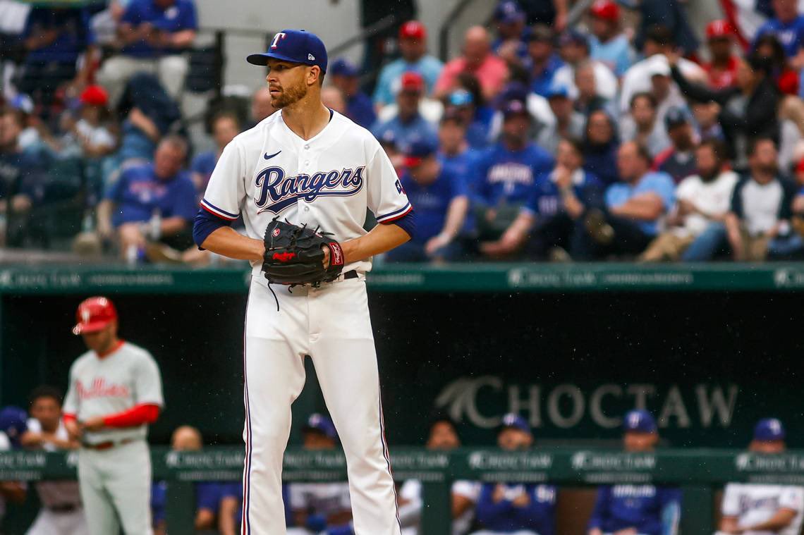 JCBOYD_SPORT360's tweet photo. La noticia mas dolorosa de ayer

Jacob deGrom tendrá que hacerse otra cirugía Tommy John

Se pierde el resto de la temp y una parte del 2024 seguramente

Termina 2023 con Rangers
(2-0, 2.67ERA) 0.76 WHIP 
45K 4BB en 30.1 inn 🔥

Salarios 
2023 $30mm
2024 $40mm #QueLio https://t.co/7lP4mxD51c