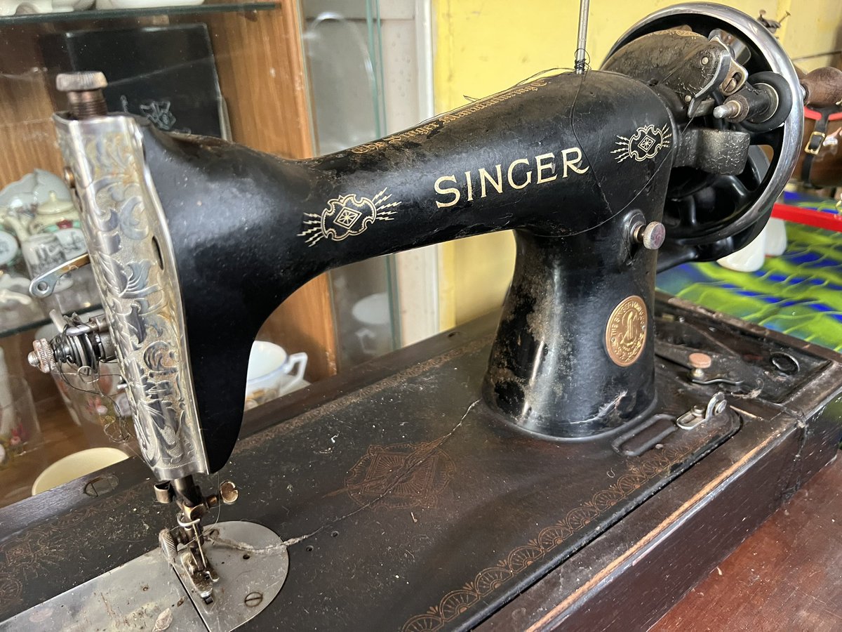 Our #ObjectOfTheWeek is this Singer sewing machine.