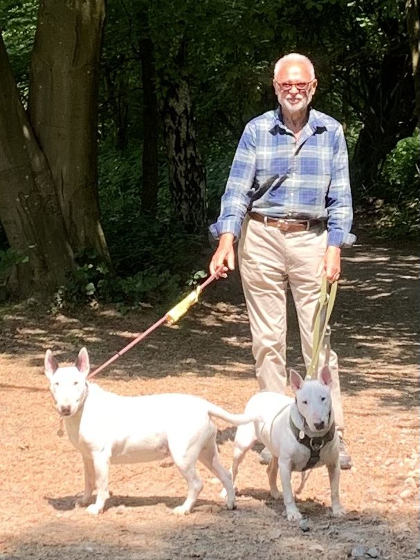 They took their grandad out for a walk today 😂