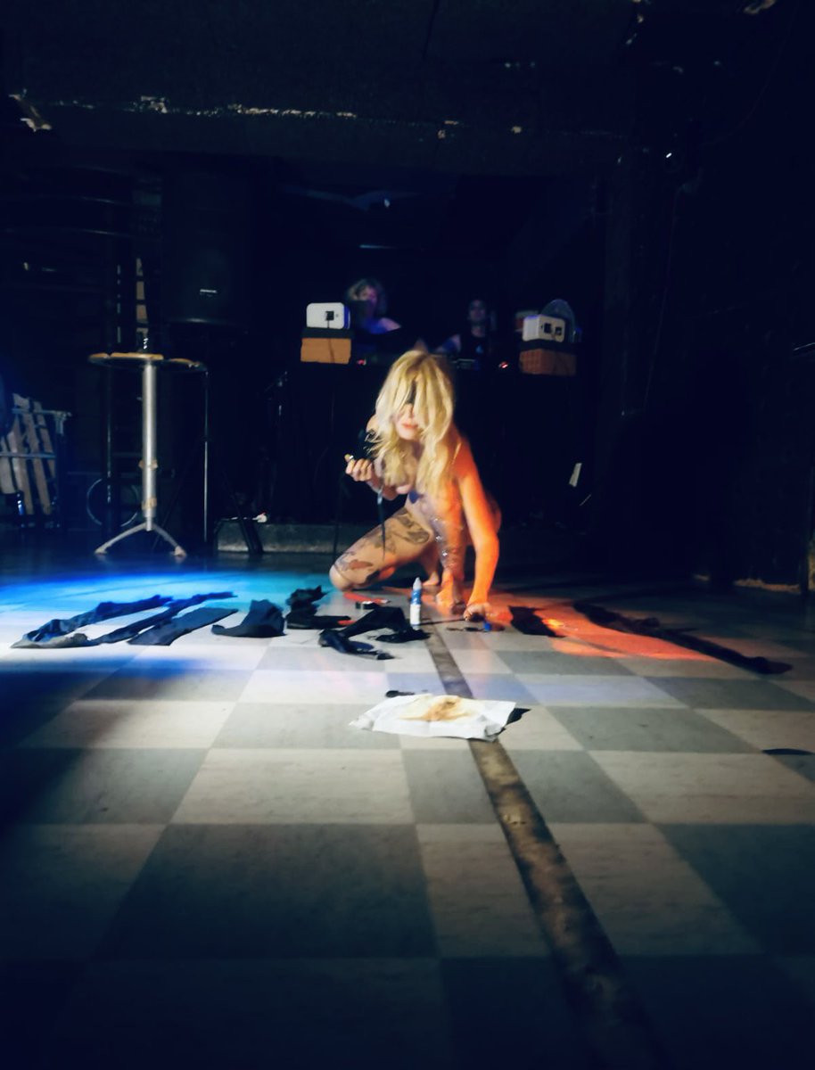 gioblonde's tweet photo. BlindSession Performance // Desterro , Lisbon 
Yesterday night https://t.co/FDj2OrSp0u