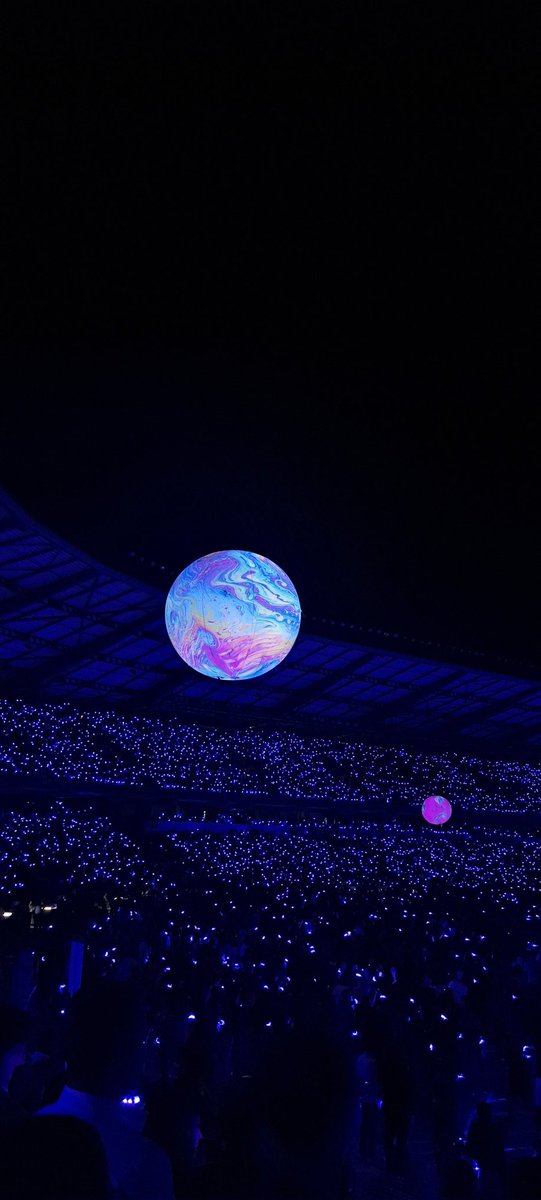 barbara_nunes__'s tweet photo. Nothing else compares 💜

@coldplay
#Coldplay
#ColdplayCoimbra https://t.co/WYQI0345YN