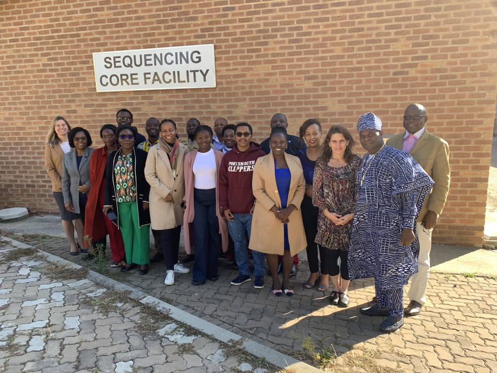 WHOAFRO's tweet photo. In line with @WHOAFRO's ongoing laboratory support to #EndPolio, teams are with @Cdcgov at @nicd_sa, upgrading polio lab staff in diagnostic techniques such as intratypic differentiation, which is key to determining the genetic composition of the viruses including serotypes. https://t.co/D5i8aBQhNc