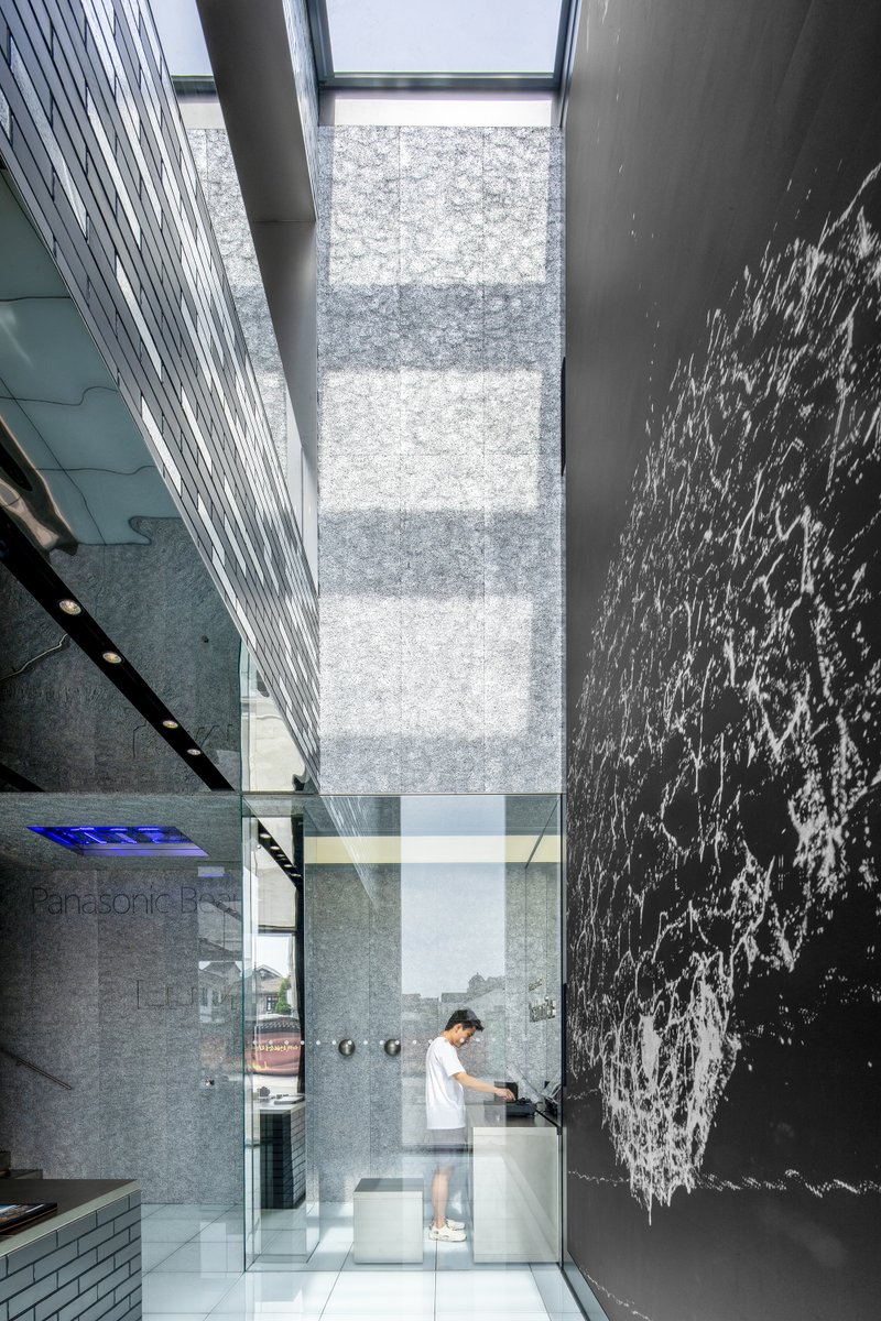 Panasonic Bright House
Designed by Say Architects
Photo by RAW VISION
Featuring Alusion™ Interiors
China Distributor: Shanghai Good Metals
Email: bjzhou07@163.com