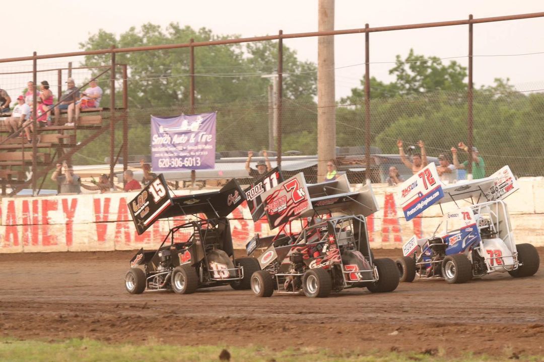 NOW600Series's tweet photo. RACE DAY >> #Sooner600Week powered by Milestone Home Service, Co. at Caney Valley Speedway!

Pits: 4pm
Draw: 5pm to 6:15pm
Drivers Meeting: 6:30pm
Hot Laps/Qualifying: 7pm
Races Start: 7:30pm

Follow Along: @MyRacePass
Watch LIVE: @dirt2media https://t.co/gaYhza7cqh