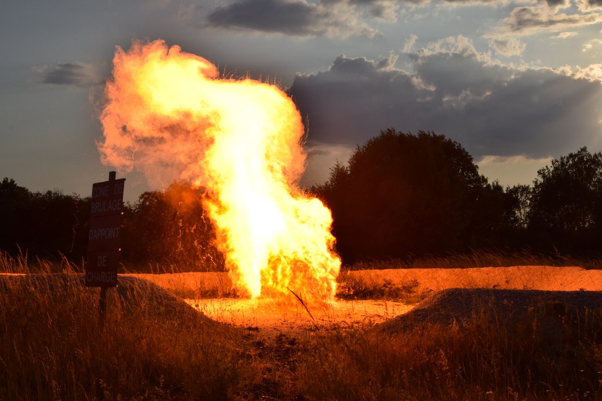 #PrépaOPS Apprendre, répéter, restituer et recommencer👊. Les artilleurs  s'entraînent au mortier de 120mm sur le camp de Suippes. Durant trois semaines, tirs, manoeuvres et préparations. Au bout un objectif, le contrôle final qui validera leur niveau opérationnel avant de ✈️🌎.