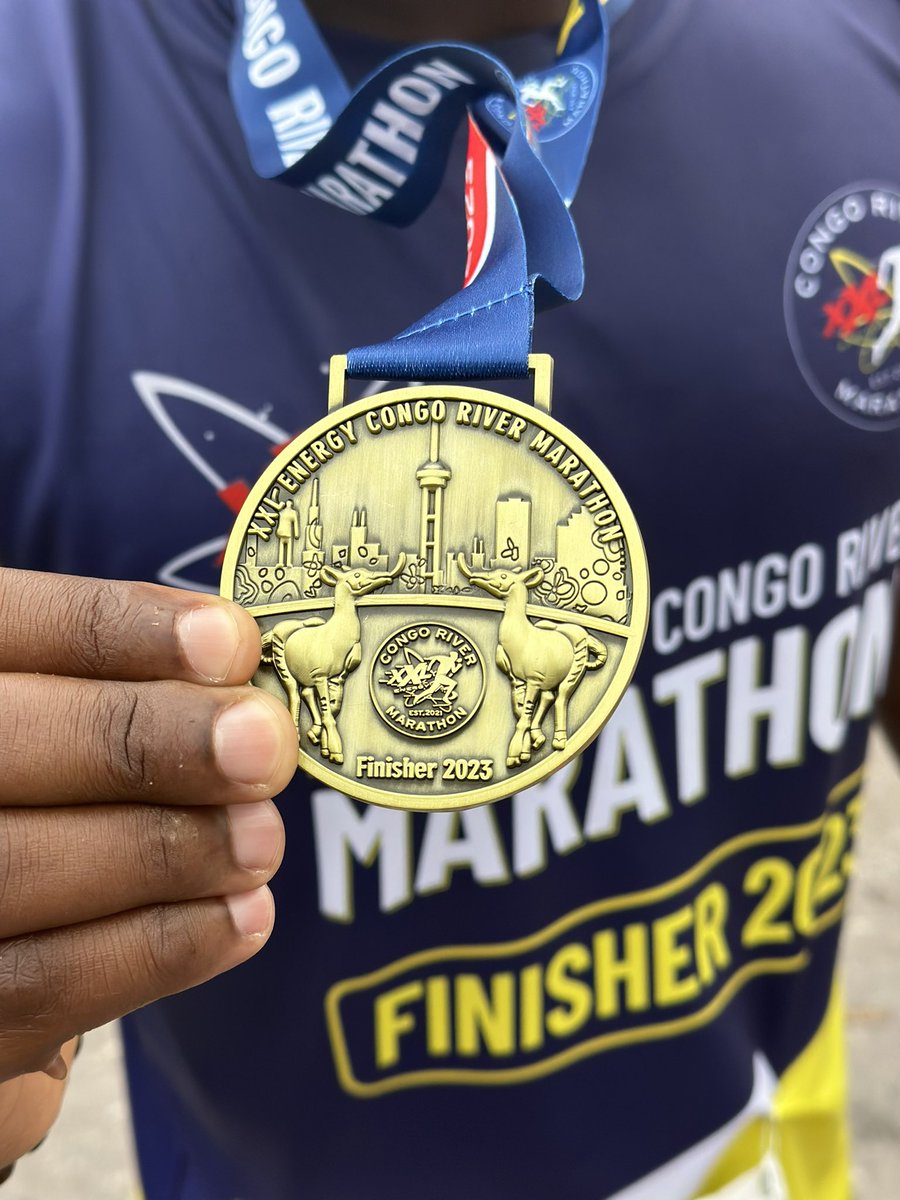 Jonio243's tweet photo. 3, 5, 10…  now a new milestone:21km run. Should we go for 42km next year?😅 you can do anything you put your mind to👊🏾 https://t.co/aUPM6HVvbM