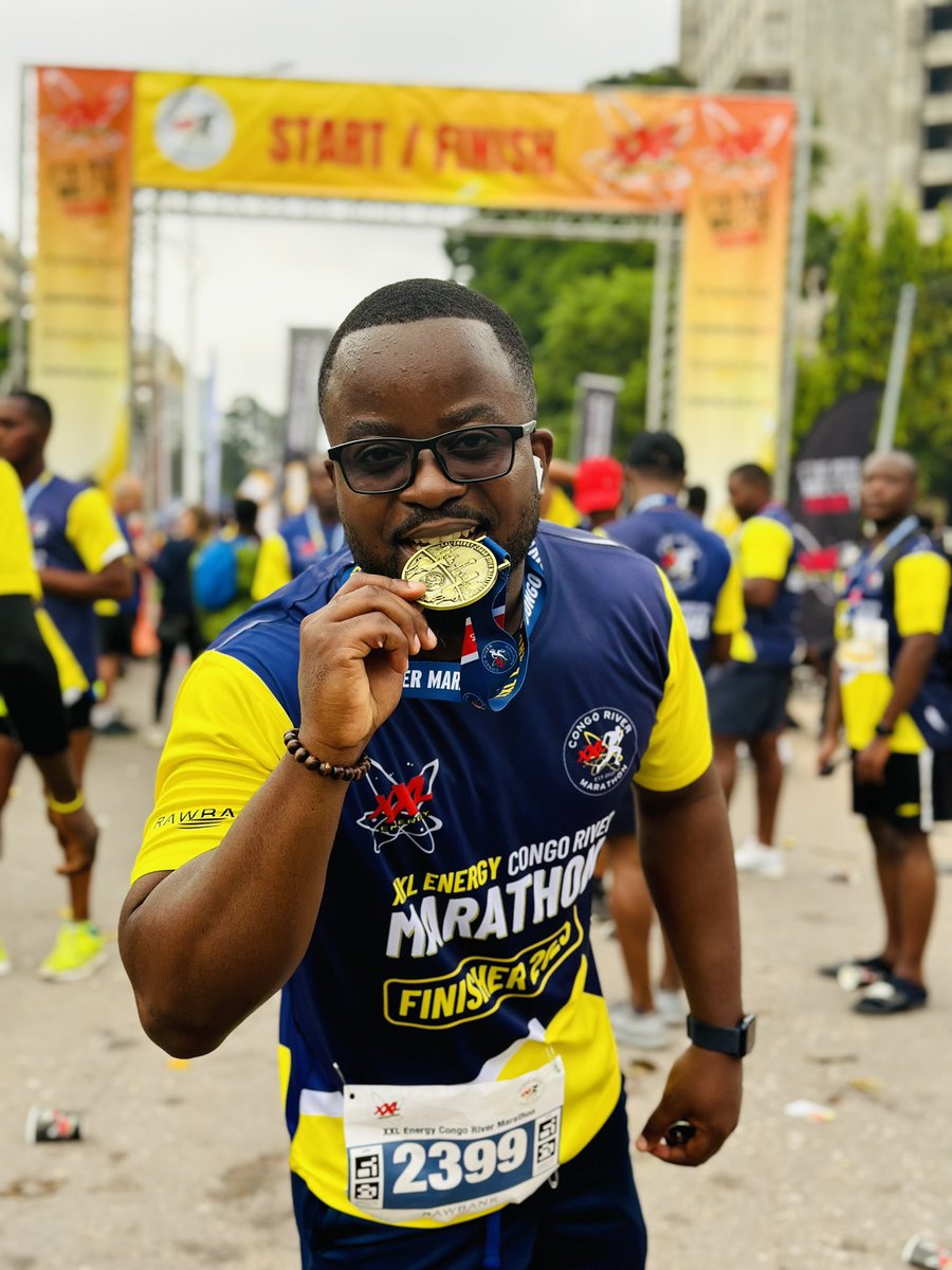 Jonio243's tweet photo. 3, 5, 10…  now a new milestone:21km run. Should we go for 42km next year?😅 you can do anything you put your mind to👊🏾 https://t.co/aUPM6HVvbM