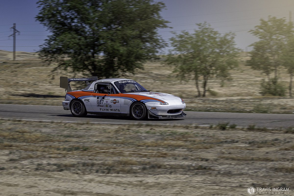 FlyinMiata's tweet photo. This week on FM Live, our resident racing driver, Keith Tanner, gives you all the tips and info you need to show up prepared and ready to rock your track day.
https://t.co/PYHrZcuMY7
#FMLive #track #trackday #racing #trackprep #car #driver #KeithTanner #video #FlyinMiata https://t.co/PrXJnukUUw