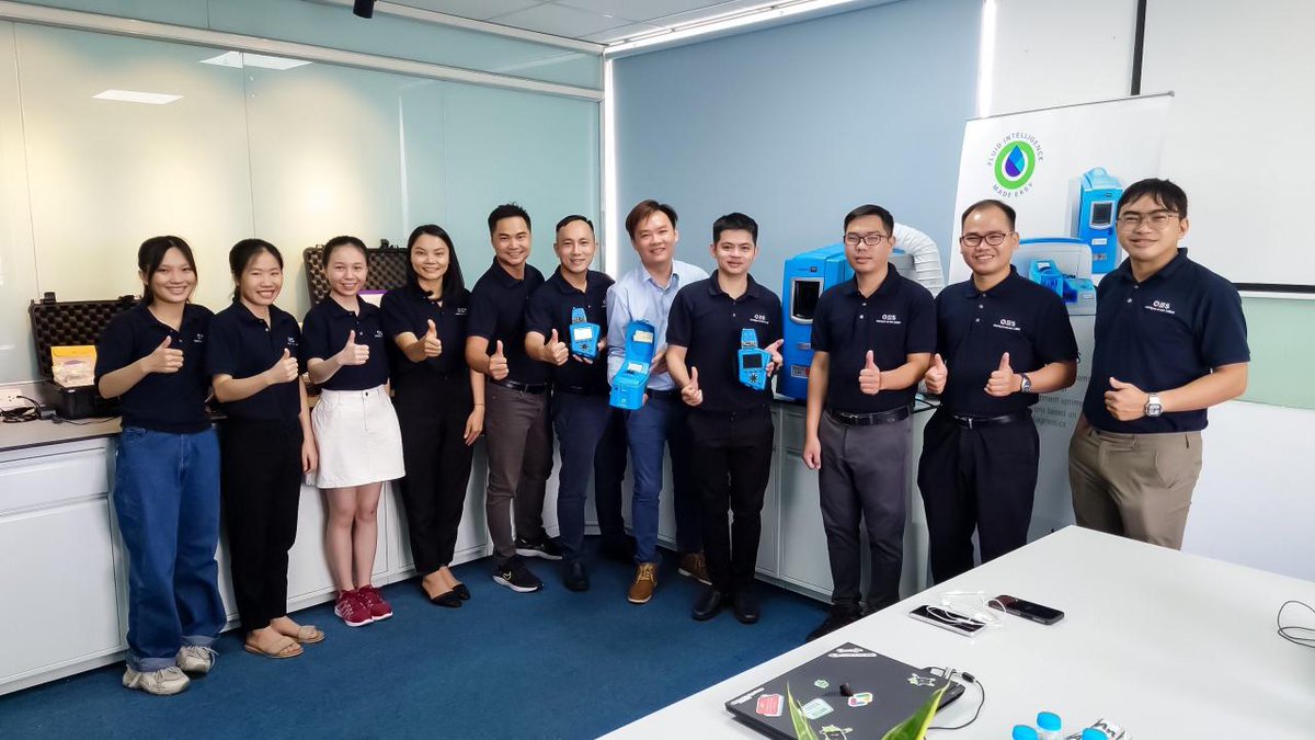 SpectroSci's tweet photo. Kudos to our APAC team for demonstrating the power of the MiniLab 153 analyzer at a recent event in Vietnam, which included attendees from energy &amp; petroleum sectors, off-road fleets &amp; commercial labs.  
#spectroscientific #onsiteoilanalysis #MiniLab153 #customersuccess https://t.co/AudbSBh3to