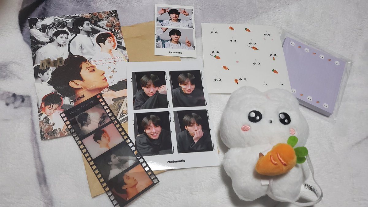 7bangtanborahae's tweet photo. 피치님 (@PeachShake_jk)아기토꾸꾸 잘 도착했어요😍 
너무 귀여워서 깨물어 주고 싶어요🤣
우리 꾸꾸 눈부시지 않게 누나가 버킷햇 장만해줄게💜
보내주신 사진 속 정구기가 자꾸 보고 웃어서 너무 설렙니다😄😄😄
예쁜 정구기 사진 많이 보내주셔서 감사해요👍🫂 https://t.co/50BUqmHlik