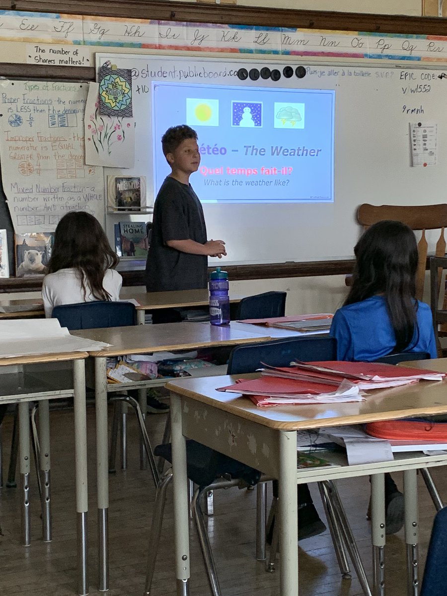 Nous avons in professeur invité aujourd’hui! Thank you Alex for the engaging lesson on weather words “en Français”! <a href="/PrinceEdwardPS/">Prince Edward Pacers</a> <a href="/gecdsbpro/">GECDSB PR</a> <a href="/HFreedman88/">Ms. Freedman</a>