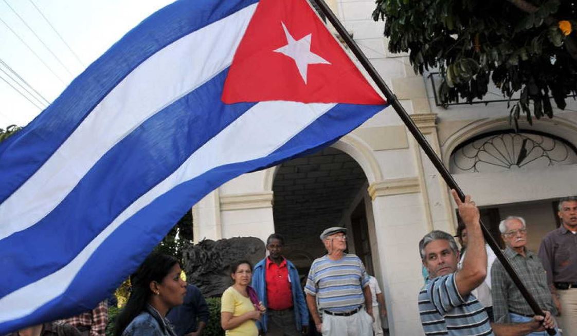 Las calles de nuestro país son del pueblo honesto y trabajador, que lucha por seguir  construyendo una mejor sociedad 
#Cuba🇨🇺
#JuntosPorVillaClara🇨🇺
#CubaViveYtrabaja 🇨🇺
#VigilanciaRevolucionaria🇨🇺