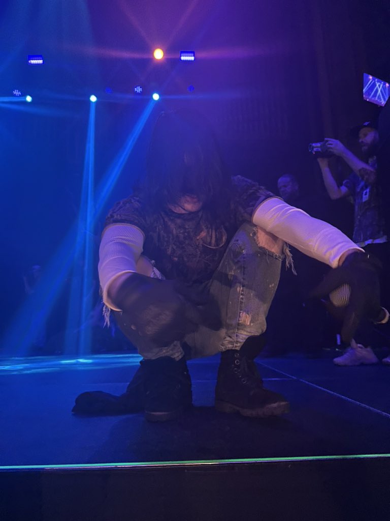 baaylss's tweet photo. SESH FOREVER @TeamSESH https://t.co/g3d44XvjkD