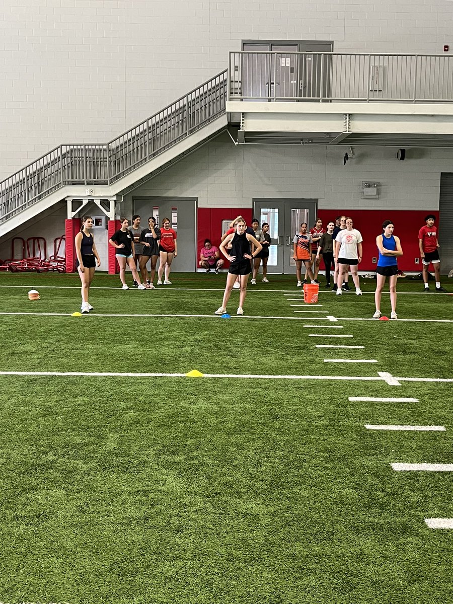 Ladies getting after it this morning! <a href="/MonteSparkman/">Monte Sparkman</a> accelerating, decelerating, and changing direction!