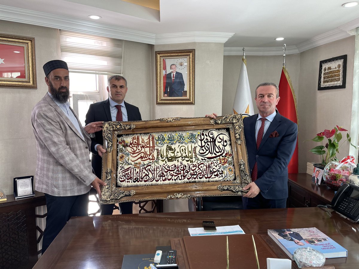 📍AK Parti Hakkari İl Başkanlığı

Hakkari Gençlik ve Spor İl Müdürümüz Sn. Emin Yıldırım ve
Aziz Öncü Hocamız,

Bizlere tebrik ziyaretinde bulundular.

Nazik ziyaretlerinden dolayı teşekkür ederiz.