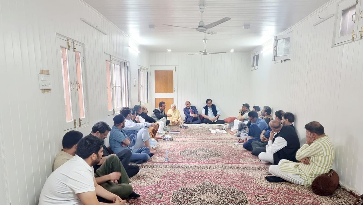 JKPCOfficial's tweet photo. The @JKPC_ convened a meeting today under the leadership of JKPC President, @sajadlone . The meeting witnessed the participation of the party's top leadership, where deep anguish was expressed regarding the prevailing state of democracy in Jammu and Kashmir. https://t.co/oAm90iMDeq