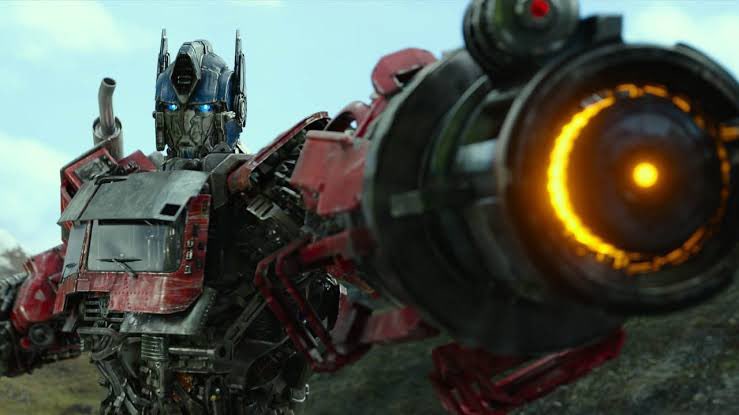 komrikmania's tweet image. #TransformersRiseofTheBeasts ini sesuai banget sama ekspektasi MinDan. Big metal ‘bots slapping plates, fun from wall to wall. Porsi Maximals-nya agak kurang, tapi interactions mereka sama geng Autobots oke banget. Overall, it’s a good time in the cinema.