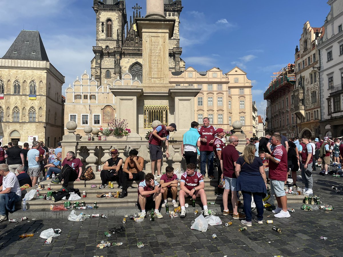 Andy Sims on Twitter "1630. Prague ⚒"