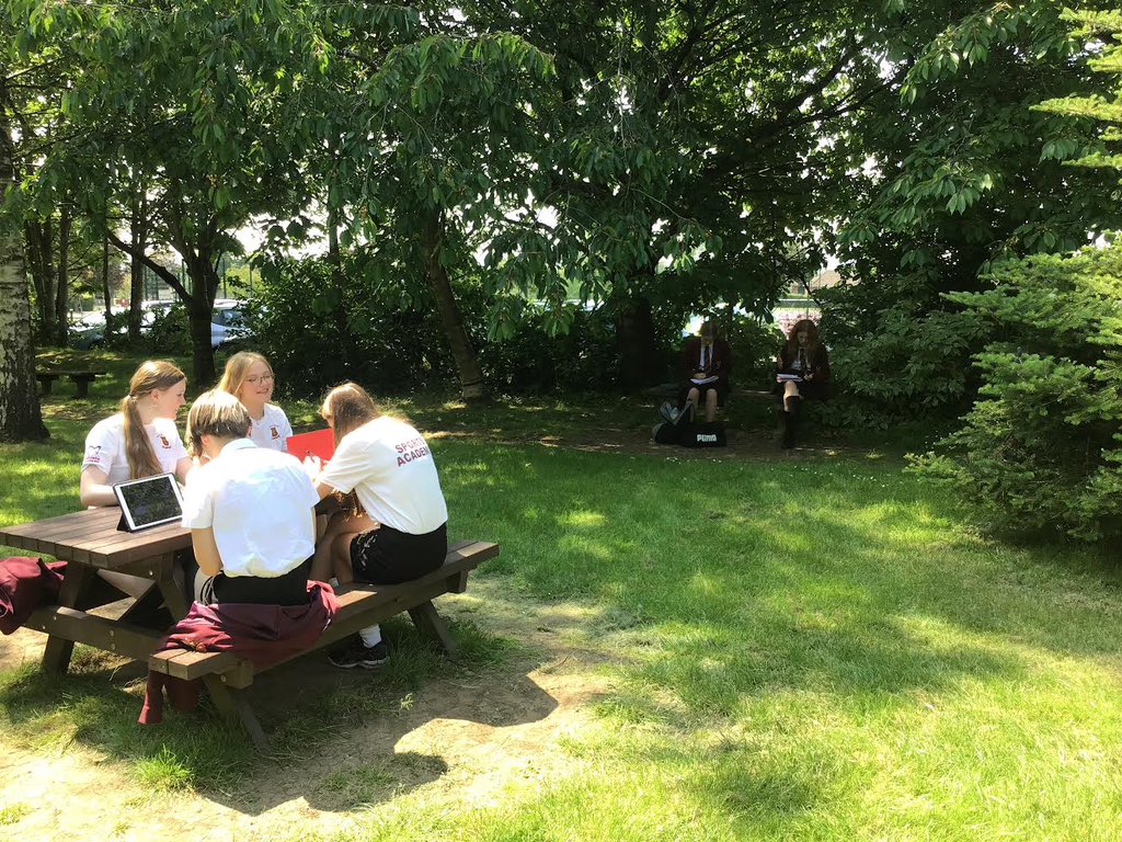 CryptEnglish's tweet photo. #CryptYr10 spent the afternoon contemplating Romantic ideals in the great outdoors to create their own poems in a style reminiscent of Shelley, Blake and Wordsworth. Still in the drafting stages…we can’t wait to see the finished pieces! 📝 #CryptAspirational #CryptConfidence https://t.co/ImKqtj4V6C