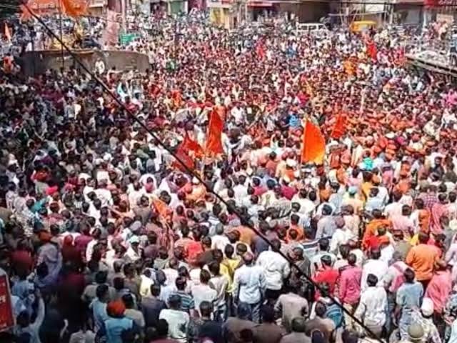 Hindus of #Kolhapur have a clear message for Aurangzeb lovers, Maharashtra belongs to Chhatrapati Shivaji Maharaj, not terrorist Aurangya.