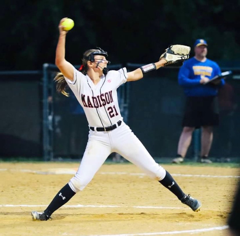 sofiamarshall04's tweet photo. Got the 7-2 State Quarters win last night! I threw 2 innings with 2 strikeouts and no walks. I also went 1-2 at the plate with a single
State Semis on Friday @JohnChampeHS @BulletsSauder https://t.co/hXv9eQ90ki