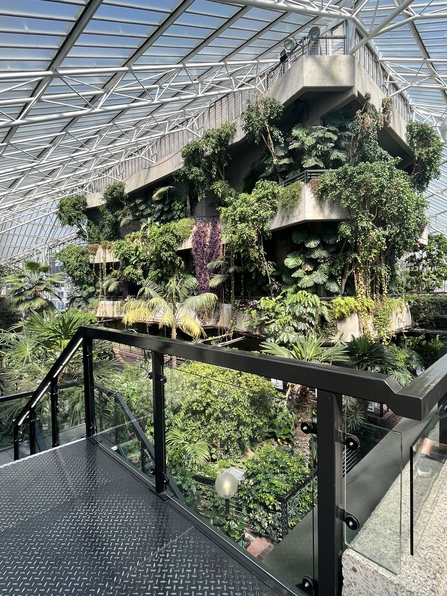 oliviaannemaria's tweet photo. Barbican looking beaut today! Some really smart, emotive conversations and speakers at the #ClimateContentSummit. Also a refreshing relief to have a diverse lineup of speakers on the panels https://t.co/XYPTuCHbXS
