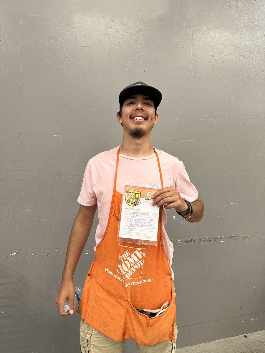 Vina Smetak (@vinasmetak) on Twitter photo Congratulations to our Cashiers and lot associates : Juvenal, Sharece, Maxwell and Andrew 🎊🎉🍾 for their well deserved Homer award🥇. Shoutout from 6532 Waco HD management team. We appreciate your hard work. <a href="/HDTashaD/">Natasha De Leon</a> <a href="/CWHD6532/">Cynthia</a> <a href="/1226mlrw/">Michelle ❤ASDS#6️⃣5️⃣3️⃣2️⃣</a> <a href="/bjp84/">BJ Powers</a> <a href="/BabyBoi1977/">Daniel Dawson</a> Congratulations to our Cashiers and lot associates : Juvenal, Sharece, Maxwell and Andrew 🎊🎉🍾 for their well deserved Homer award🥇. Shoutout from 6532 Waco HD management team. We appreciate your hard work. <a href="/HDTashaD/">Natasha De Leon</a> <a href="/CWHD6532/">Cynthia</a> <a href="/1226mlrw/">Michelle ❤ASDS#6️⃣5️⃣3️⃣2️⃣</a> <a href="/bjp84/">BJ Powers</a> <a href="/BabyBoi1977/">Daniel Dawson</a>