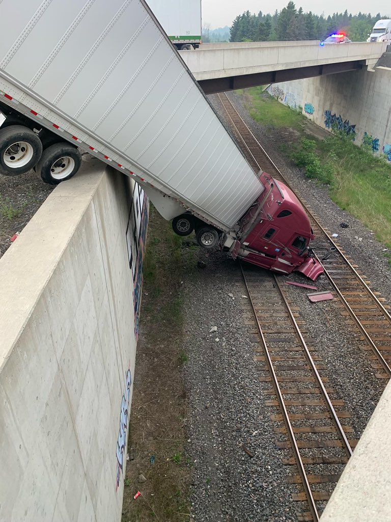 kyle . Taylor tweet media