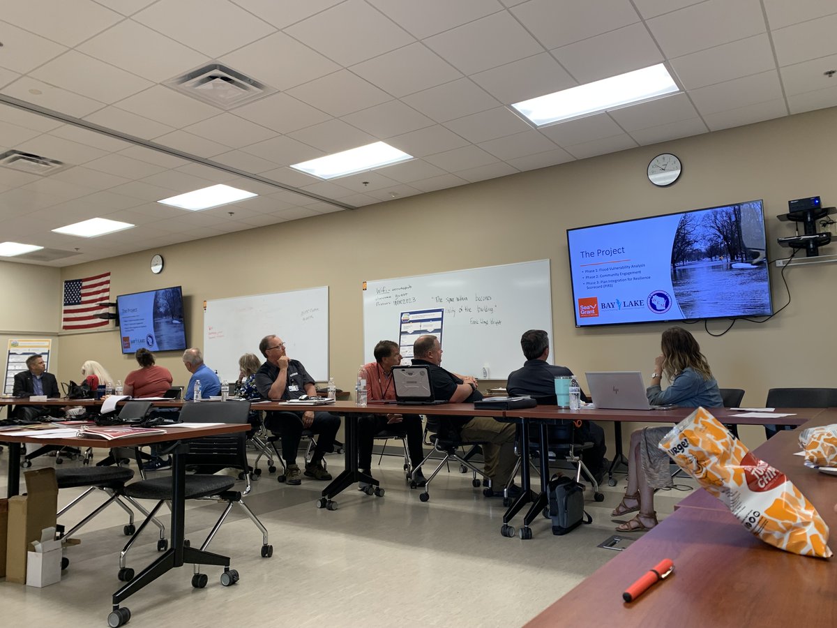 BLRPC's tweet photo. Yesterday, in a partnership with @UWiscSeaGrant and WEM, Commission staff held a community flood preparedness event in Oconto County. More events like this are planned for later this year in Marinette, Manitowoc, and other lake/river cities throughout the region. https://t.co/f5C04wNBQK