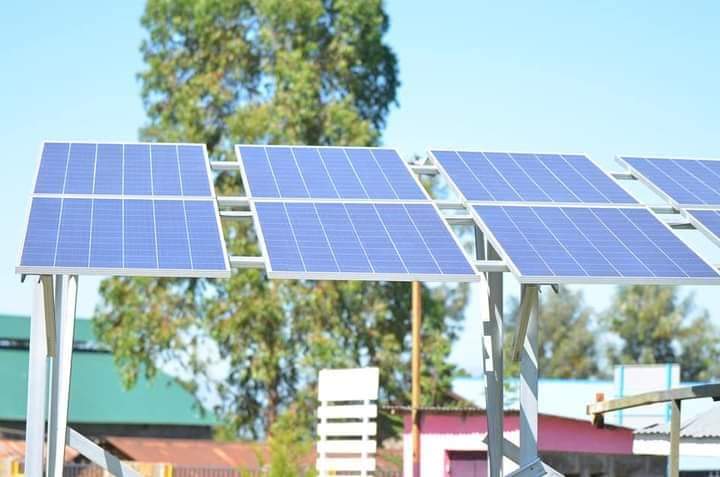 PHIAMAX's tweet image. Nakuru under the leadership of GVN @susankihika ni kazi tu.

Solarisation of Githioro borehole water project that seeks to provide clean, safe and sustainable water supply to the residence of Dundori Bahati Sub-county was handed over to the community. 
#focusedonservicedelivery