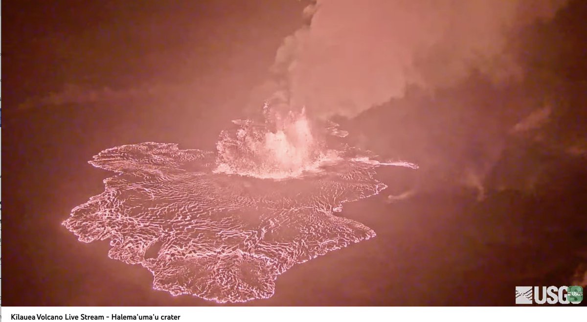 #Kilauea is currently erupting from the #Halemaumau summit crater. HVO will be releasing an update soon. USGS livestream is showing the action. youtube.com/usgs/live #Hawaii #lava #eruption