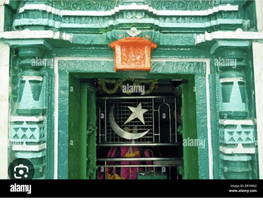 Awhadspeaks's tweet image. छत्रपती शाहू महाराजांची नगरी म्हणजे कोल्हापूर. अंबाबाईची नगरी म्हणजे कोल्हापूर. डॉ. बाबासाहेब आंबेडकरांच्या संविधानात सर्वात जास्त ज्यांचे विचार आले ते म्हणजे राजर्षी छत्रपती शाहू महाराज. ज्या कोल्हापूरच्या नगरीत भारतातील सर्वात जास्त शाळा बांधल्या गेल्या. विविध जाती धर्माच्या…