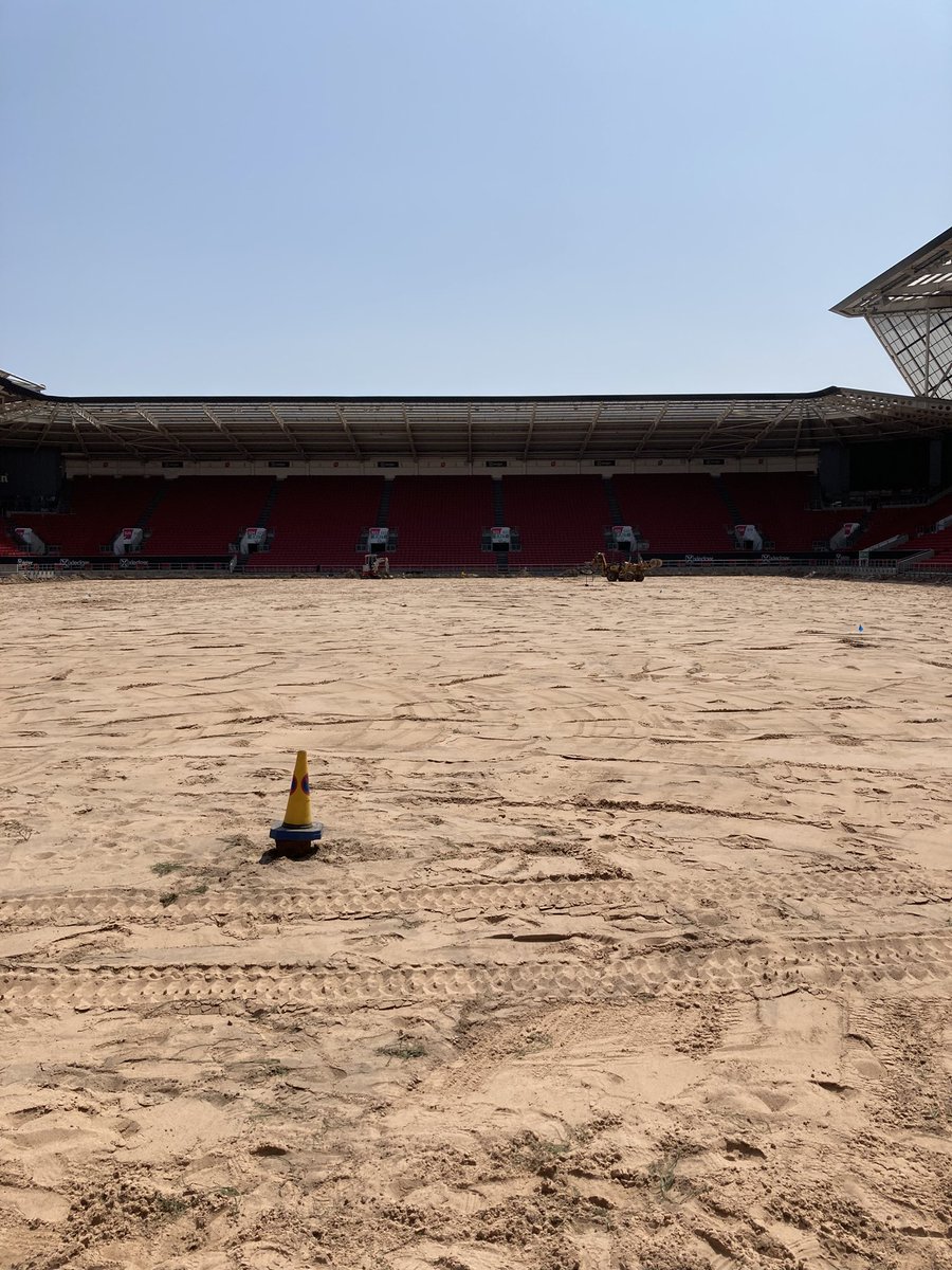 jameshook91's tweet photo. Excellent afternoon spent at Ashton Gate with my colleagues @CGCMembers seeing what’s going on during the renovation process! Thanks for showing us around @DanielGSparks https://t.co/01DpFo2ZZd