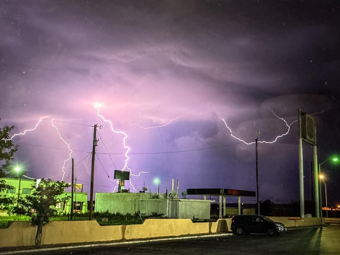 Quite the day for the tour 3 storm chasers yesterday!